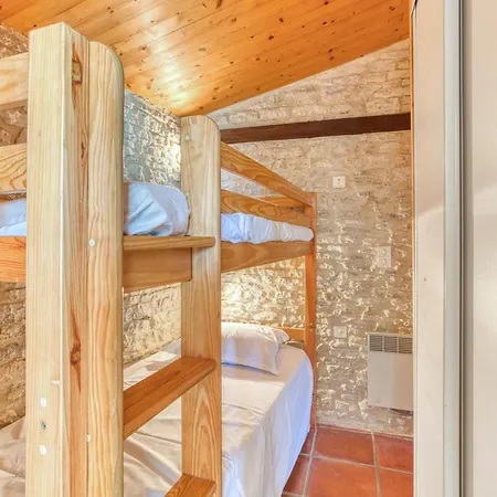 Charmante Maison Proche Holiday home Saint-Pierre-d'Oleron