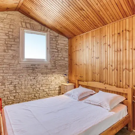 Charmante Maison Proche Holiday home *