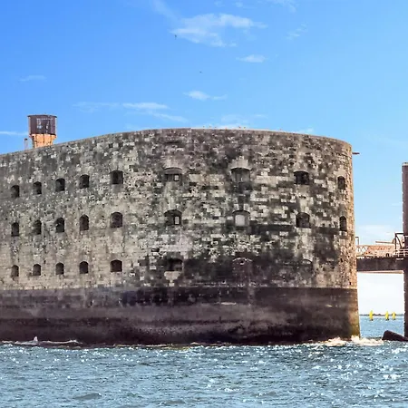 Charmante Maison Proche Holiday home